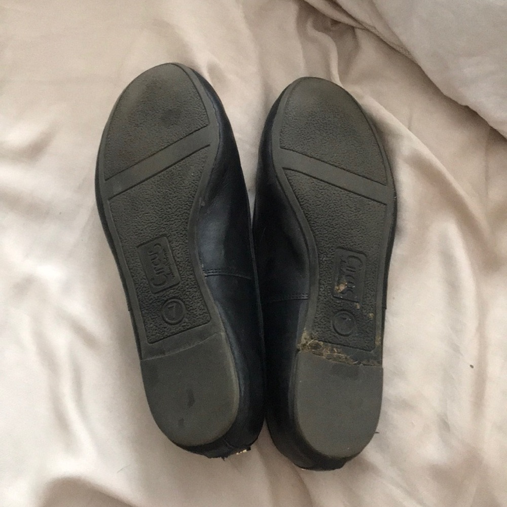 Shoes - Picture 3 of 4